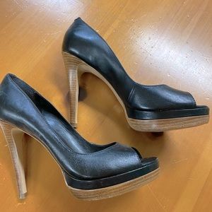 Black Aldo high heels size 8